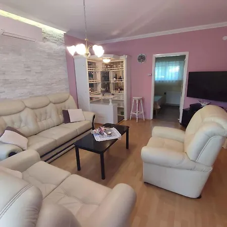 In - Balaton 19786 Апартаменты *