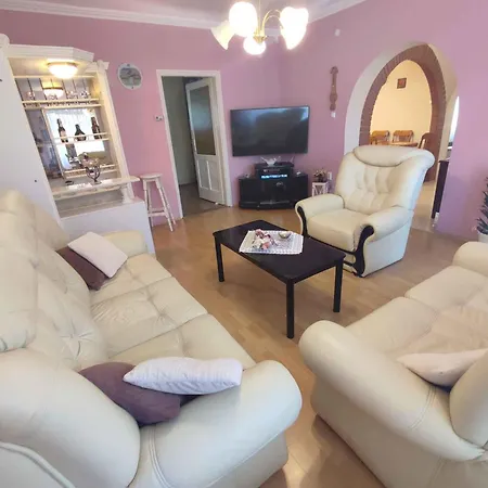 In - Balaton 19786 Апартаменты *