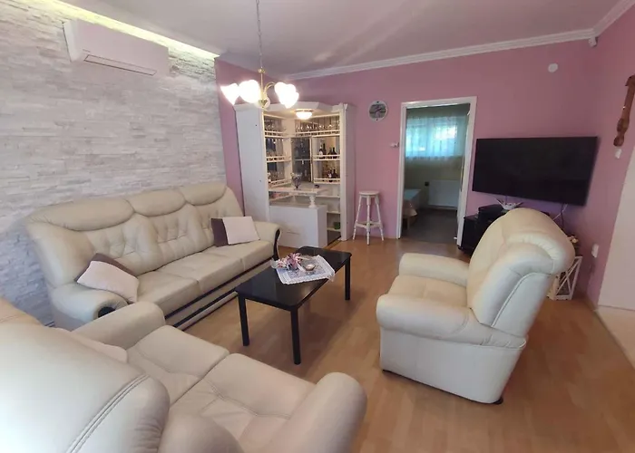 In - Balaton 19786 Apartman *